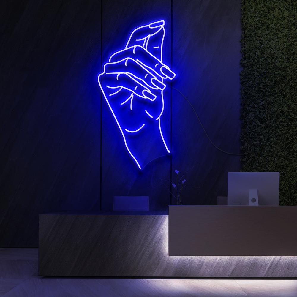 Classy Claws | LED Neon Sign