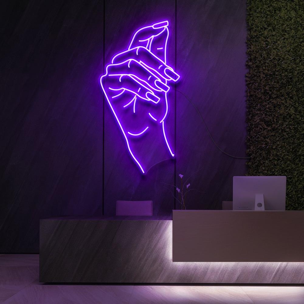 Classy Claws | LED Neon Sign