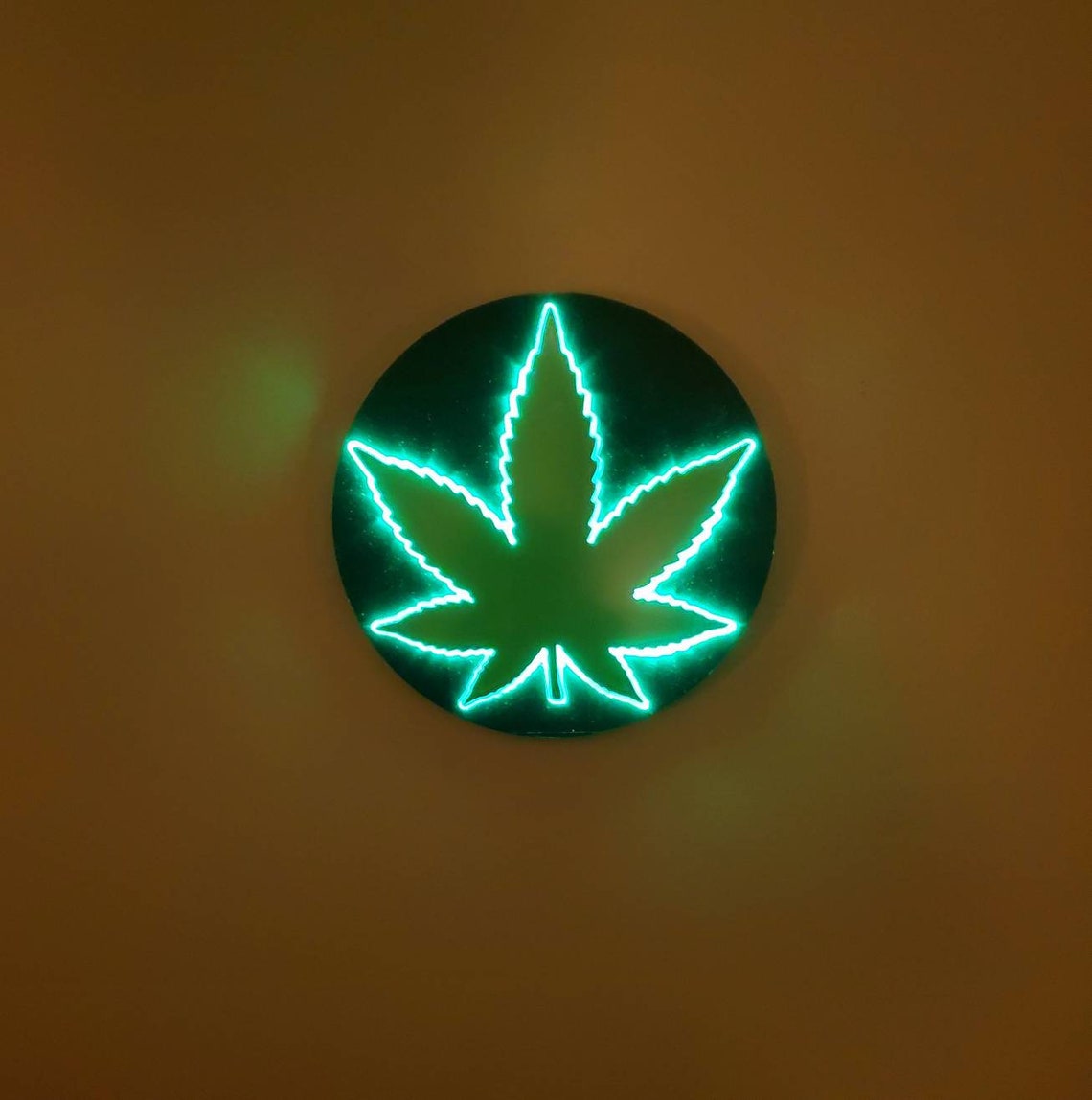 Marijuana leaf with background | Edge Lit Acrylic Signs