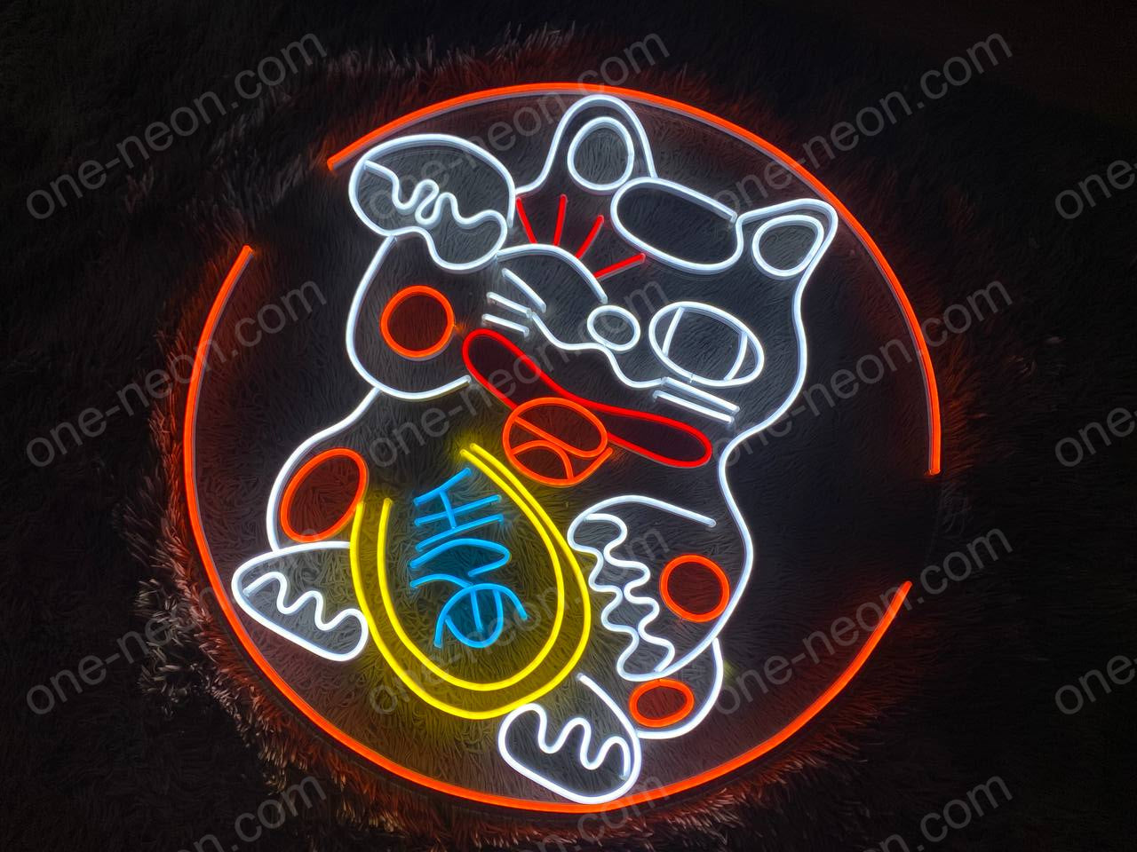 Lucky Cat | LED Neon Sign